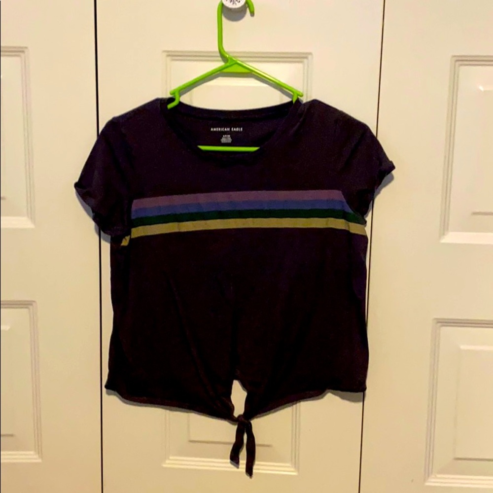 Black cropped t-shirt